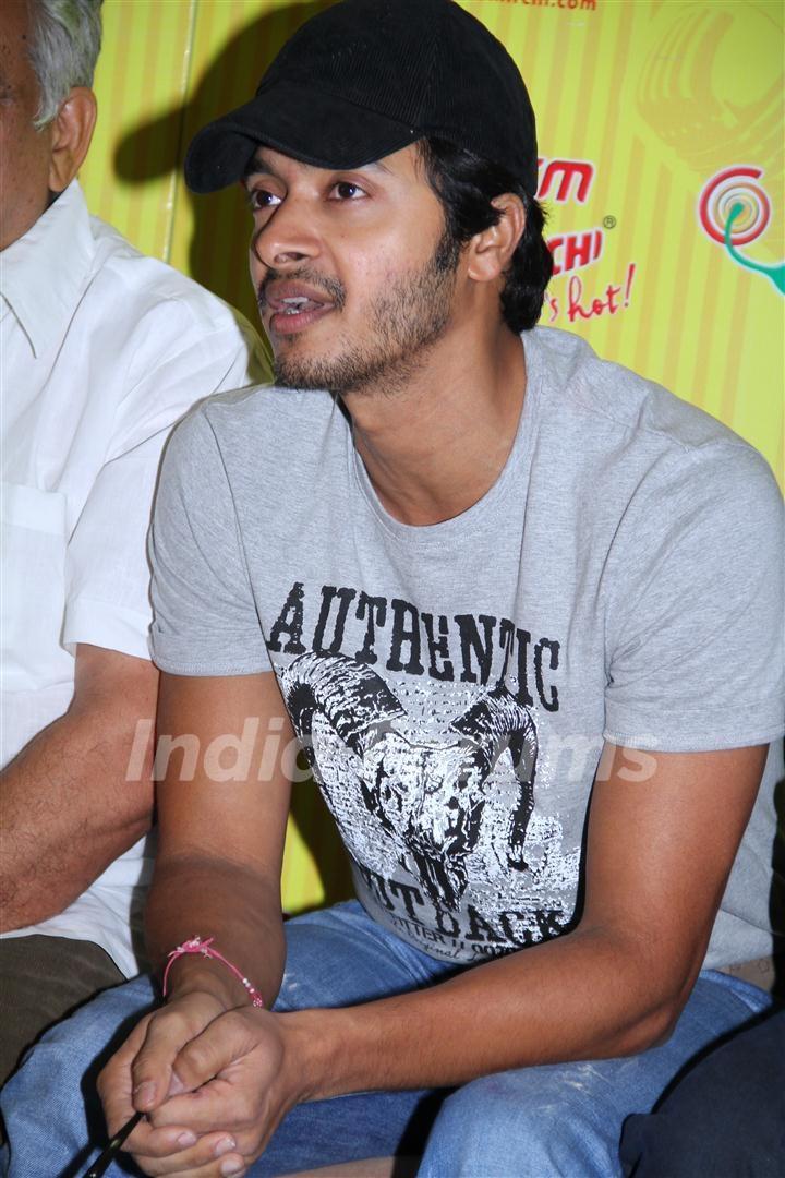 Shreyas Talpade at Radio Mirchi premiere the music of movie 'Teen Thay Bhai'