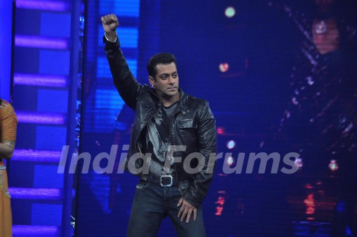 Salman Khan on the sets of Guinness World Records at RK Studios