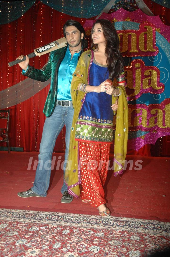 Anushka and Ranveer at Band Baaja Baraat promo shoot for Sony at Yash Raj Studios