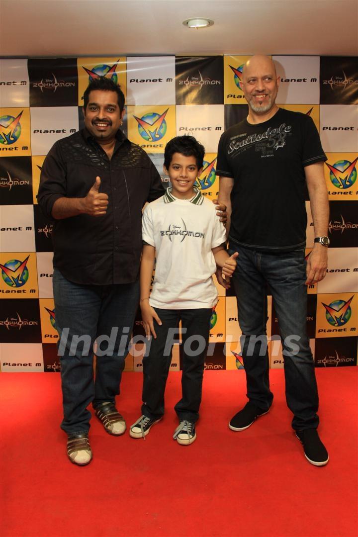 Shankar Mahadevan, Darsheel and Loy at Music launch of movie 'zokkomon' at Planet M,Churchgate,Mumba