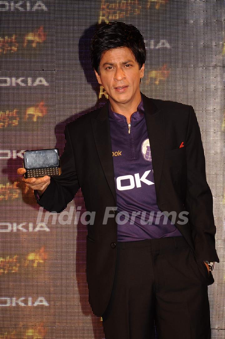 Shahrukh Khan at KKR-Nokia tie-up media meet, Taj Lands End, Bandra. .