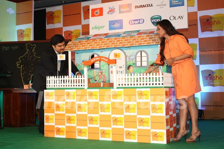 Rani promotes P &G's Shiksha building