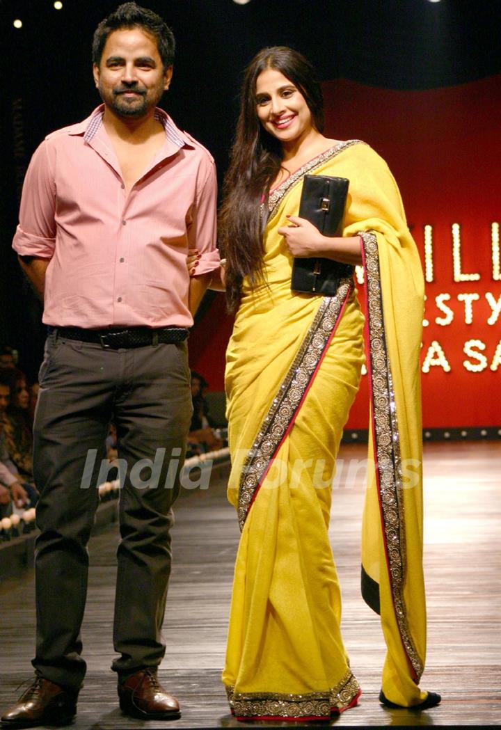 Bollywood Actress Vidya Balan with designer Sabyasachi  at the Wills Lifestyle India Fashion Week's Grand Finale ,in New Delhi on Sunday. .