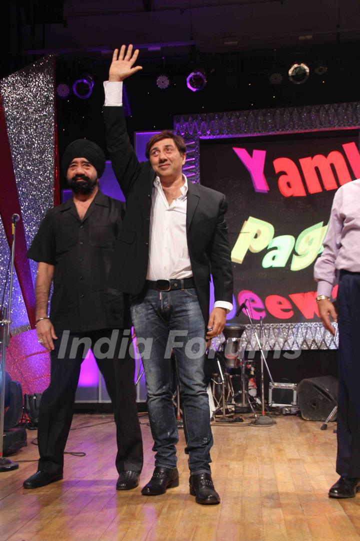 Sunny Deol at Baisakhi Di Raat celebration by Punjab cultural and Heritage Board