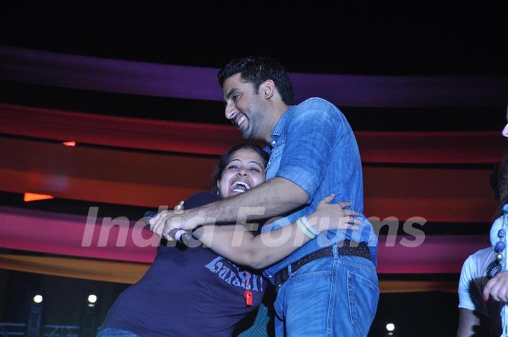 Abhishek Bachchan of Dum Maro Dum promote the film at No Smoking Concert Chitrakoot Ground