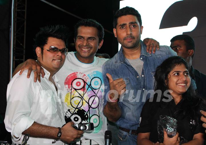 Abhishek Bachchan and the cast of Dum Maro Dum promote the film at No Smoking Concert Chitrakoot Ground