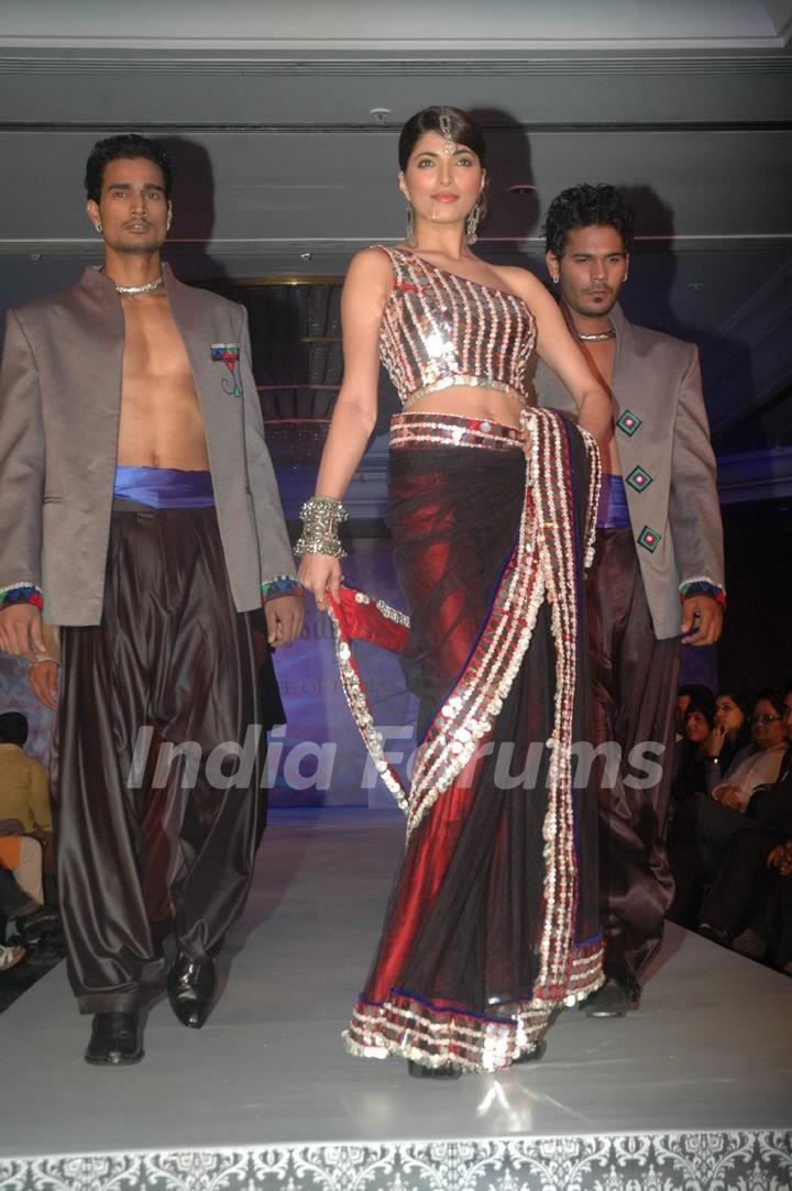 Models and Designers grace SNDT Chrysalis fashion show at lalit intercontinental. .