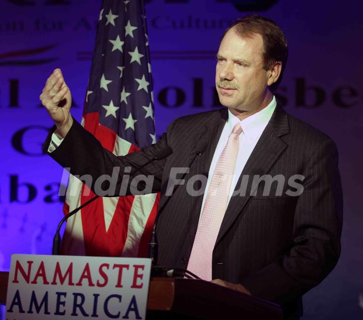 Namastey America organises grand fairwell to the US counul general Mr. Paul a Folmsbee