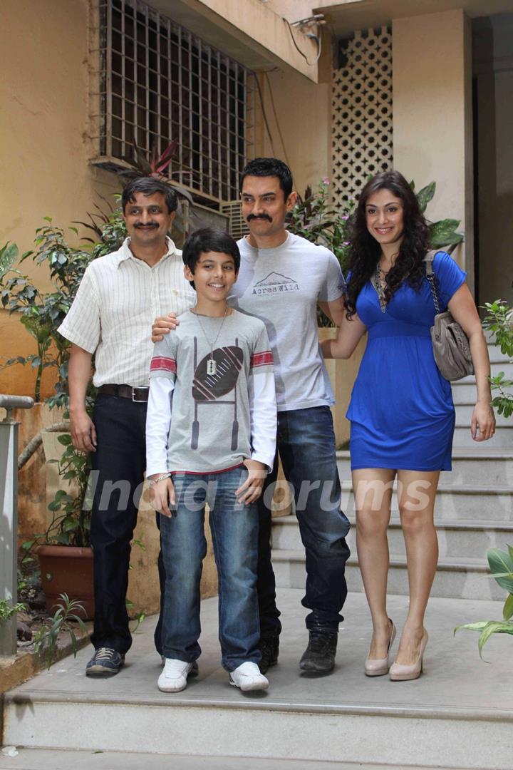 Aamir Khan's excited for Zokkomon!! Darsheel Safary and Manjari for special screening of Zokkomon