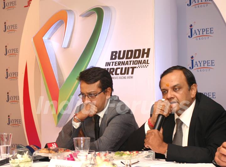 (L to R) Jaypee Group's JPSK Sports MD Smeer Gaur and Chairman  Mukesh Gaur at the unveiling of