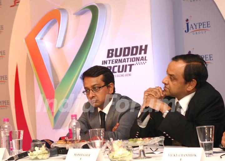 (L to R) Jaypee Group's JPSK Sports MD Smeer Gaur and Chairman  Mukesh Gaur at the unveiling of