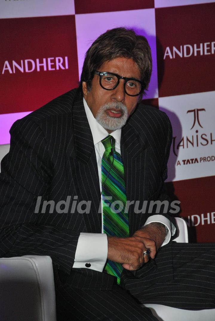 Amitabh Bachchan launches a Jewellery Boutique of Tanishq