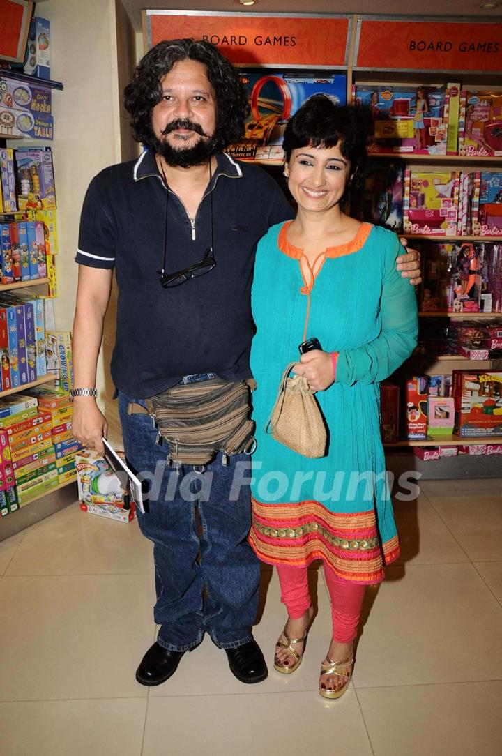 Divya Dutta mom Nalini's book launch at crossword. .