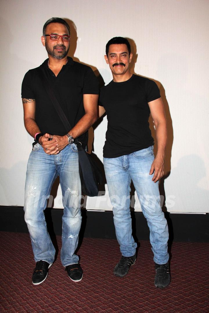 Aamir Khan unveils Delhi Belly first look