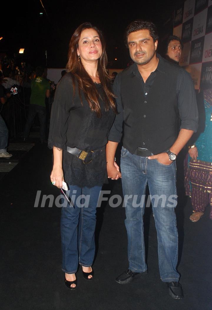 Sameer Soni and Neelam Kothari grace Ekta Kapoor's film Ragini MMS premiere at Cinemax, Andheri