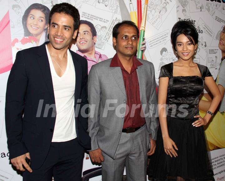 Tusshar Kapoor and Amrita Rao at 'Love U... Mr. Kalakaar!' movie screening