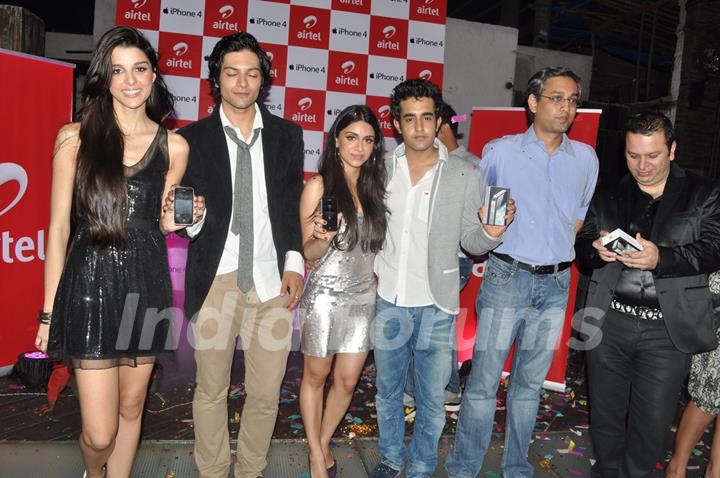 iPhone 4 launched by star cast of film Always Kabhi Kabhi