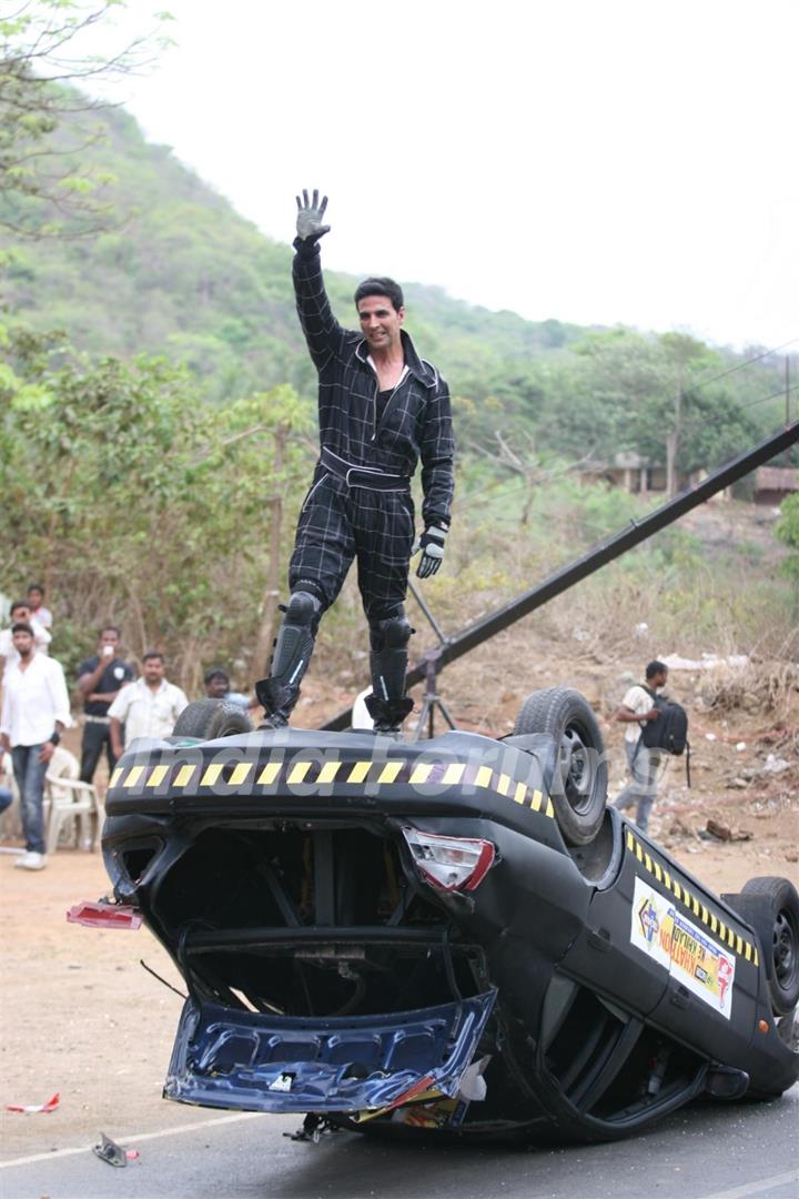 Akshay Kumar at Fear Factor Khatron Ke Khiladi Season 4