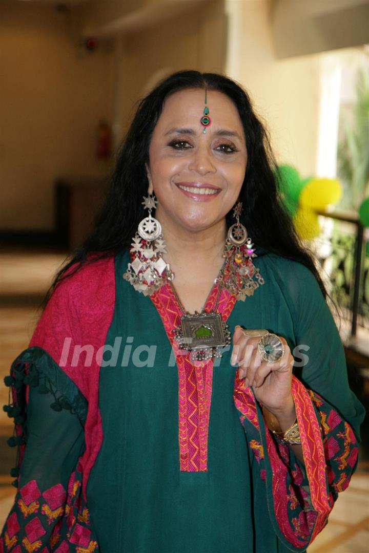 Ila Arun at press meet of Film 'West is West'