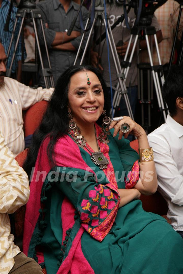 Ila Arun at press meet of Film 'West is West'