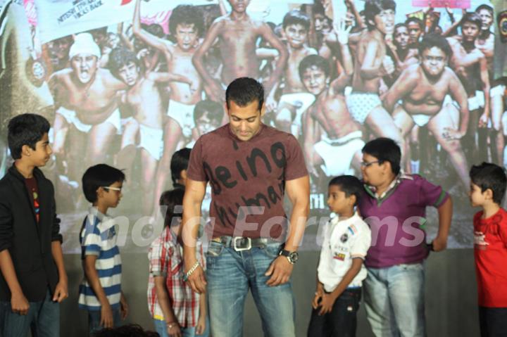 Salman Khan at IIFA PRESS meet to announce Chillar Party Film and Enviorment initiatives, Taj land's End