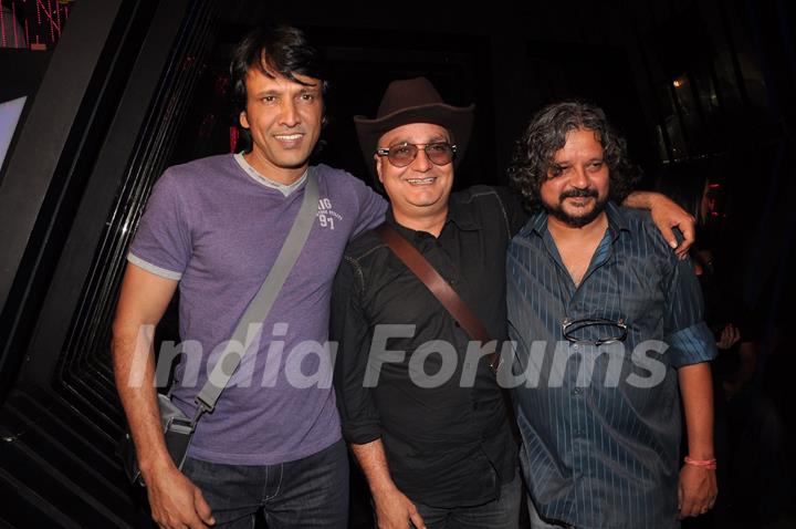 Vinay Pathak, Kay Kay Menon and Amol Gupte at Bheja Fry 2 music launch at Tryst in Mumbai