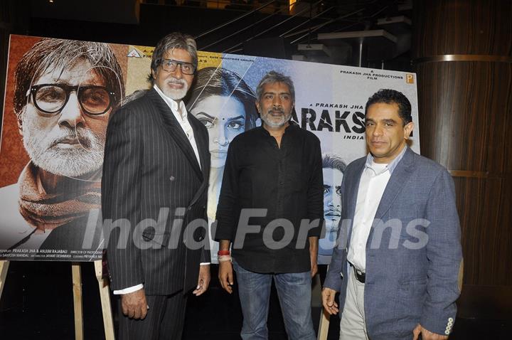 Amitabh and Prakash Jha at Aarakshan 1st look launch, Novotel, Juhu, Mumbai