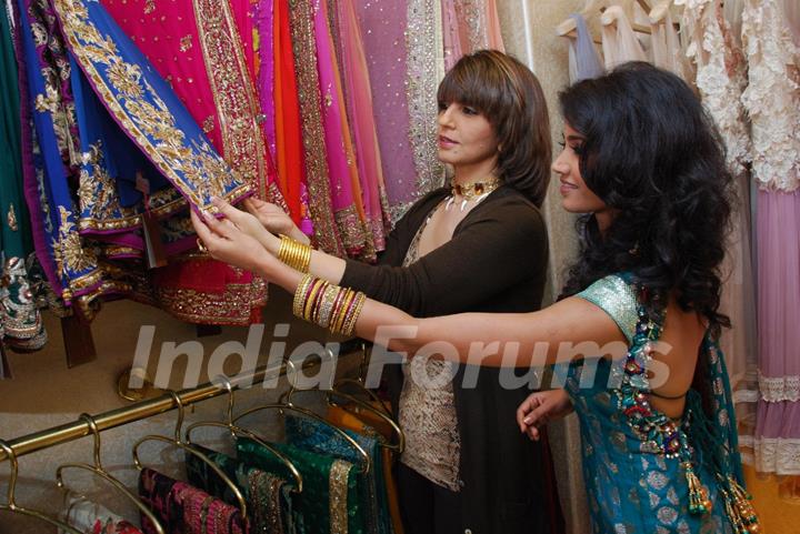 Swayamvar Season 3 - Ratan Ka Rishta Designer Neeta Lulla designs outfit for Mehndi and Sangeet