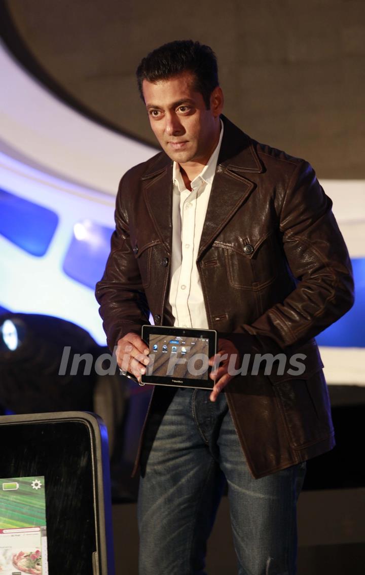 Salman Khan launches Blackberry Playbook tablet in Mumbai