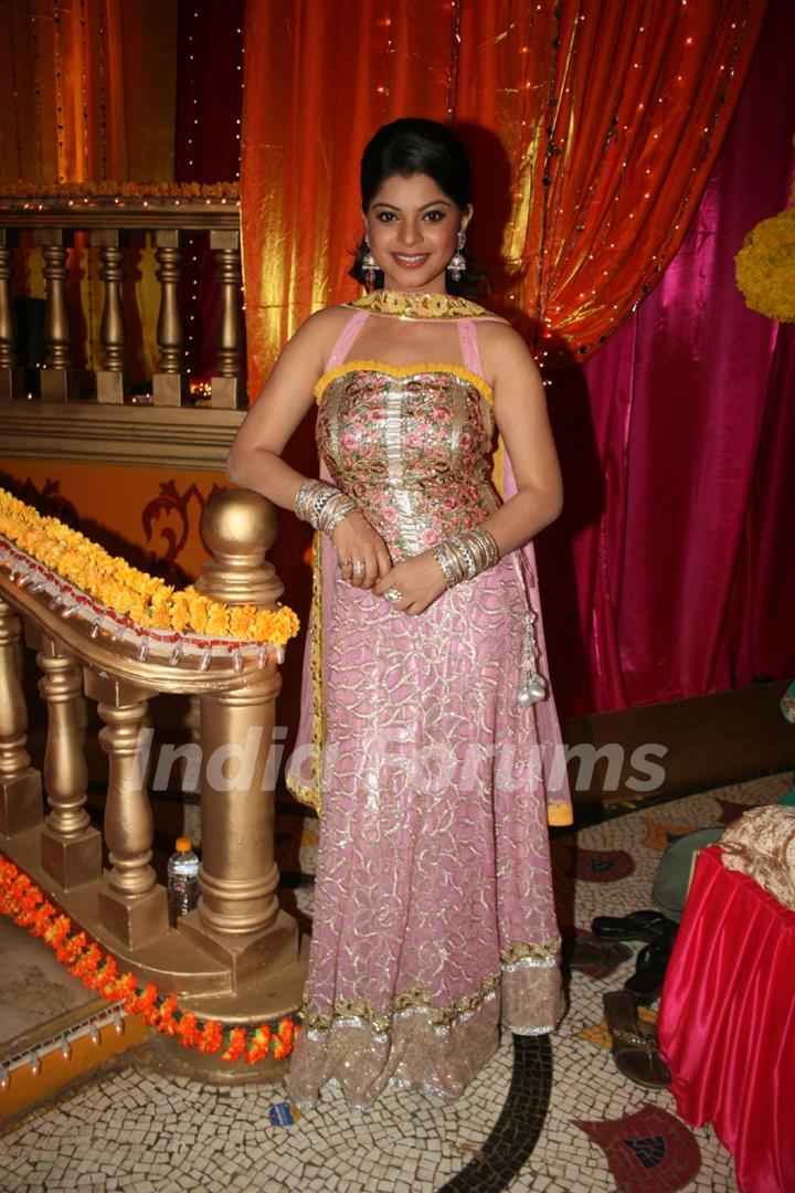 Sneha Wagh at Mehndi ceremony on the sets of Swayamvar Season 3 - Ratan Ka Rishta