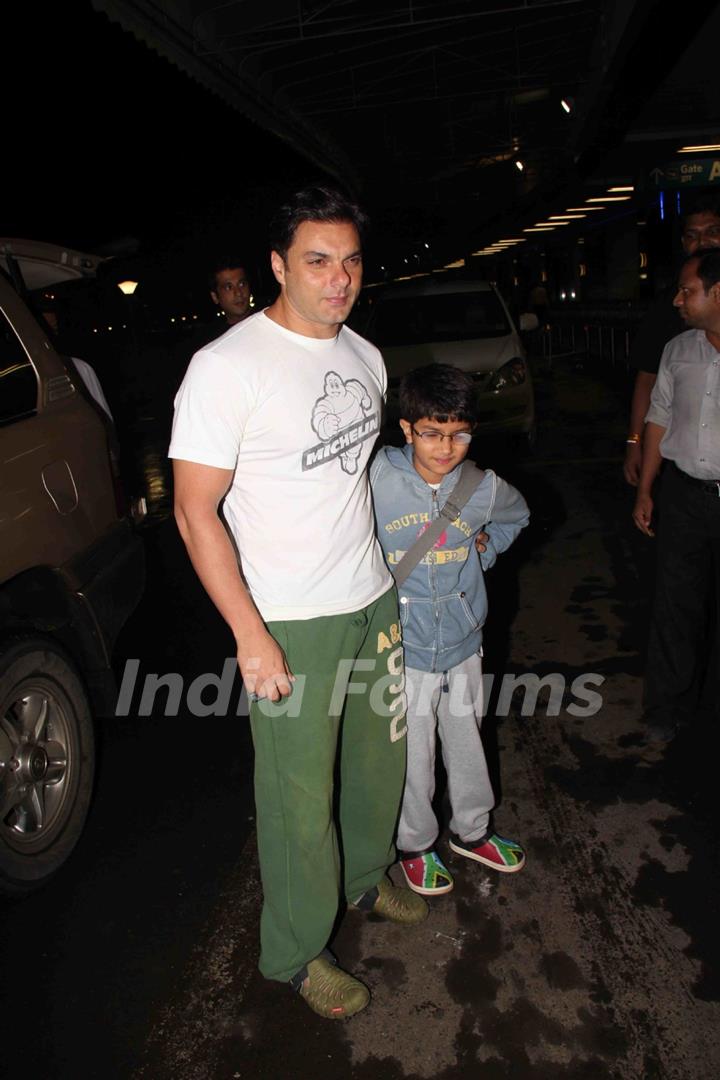 Sohail Khan leaves for IIFA