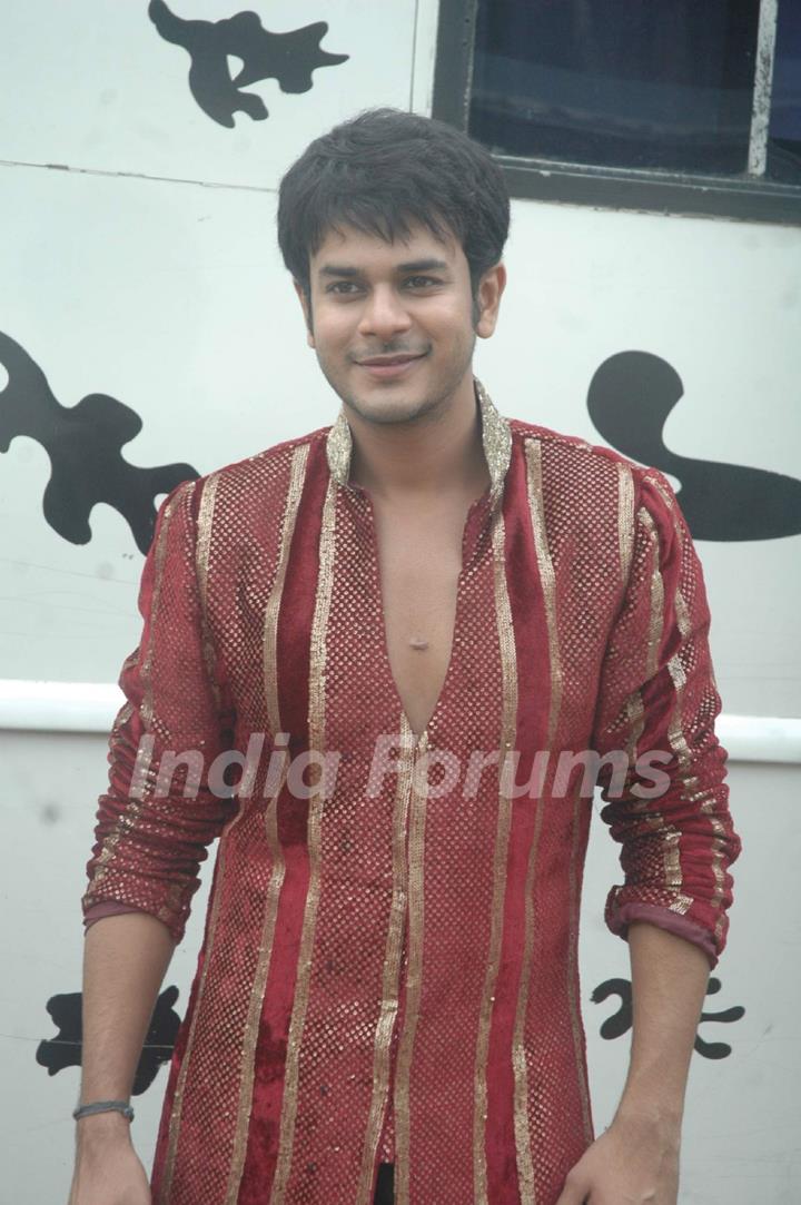 Jay Soni at Ratan Ka Rishta on location, Goregaon