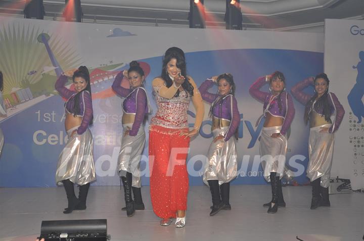 Sameera Reddy performs during the first anniversary of Gojiyo’s Avatars in Mumbai
