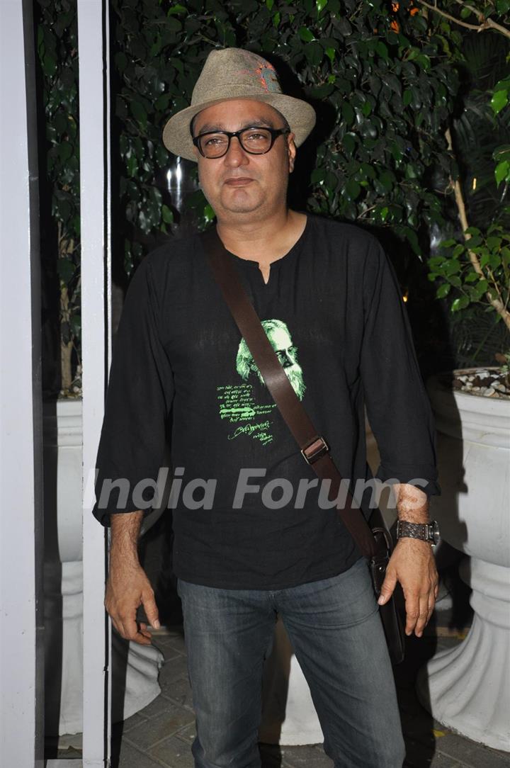 Vinay Pathak at Bheja Fry 2 success bash, Cest la Vie