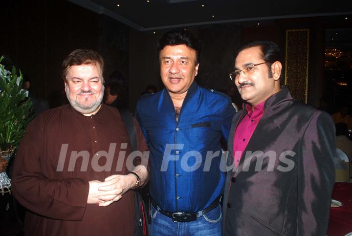 Anu Malik and Nitin Mukesh at Sudesh Bhosle's birthday bash