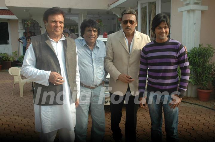 Jackie Shroff at Neil Ko Pakadna on location in Madh