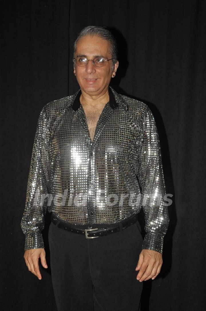 Aditya Raj Kapoor at Sandip Soparrkar's Ballroom Studio celebrate Student's Dance Day 2011