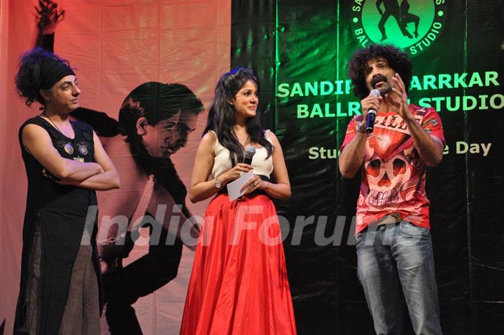 Sandip Soparrkar's Ballroom Studio celebrate Student's Dance Day 2011 at St.Andrews Auditorium