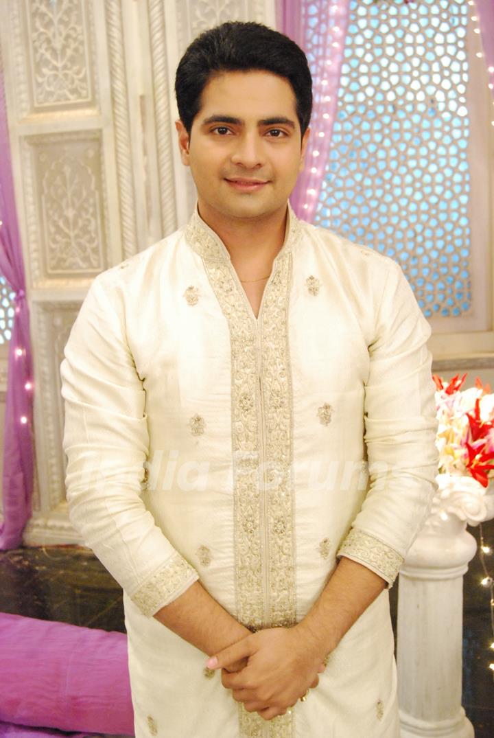 Karan Mehra as Natik