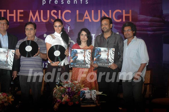 Neha Dhupia, Jagjit Singh and Poonam Pandey at the music lauch of film Gandhi To Hitler at The Club