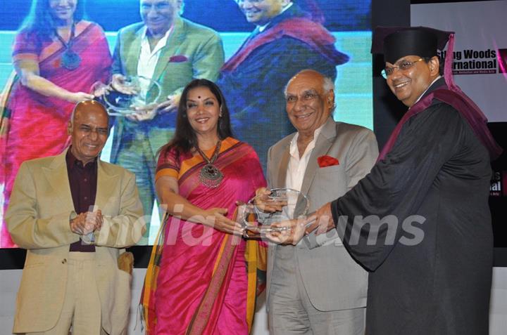 Yash Chopra and Shabana at Subhash Ghai film school Whistling Woods 4th convocation ceremony