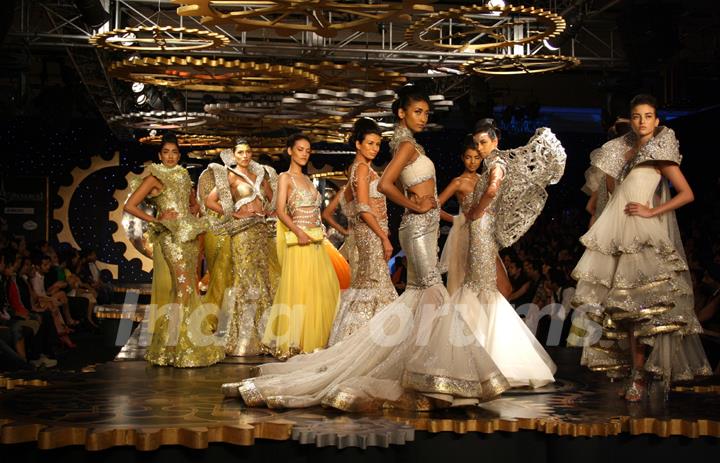 Models showcasing designer Suneet Verma's creations at the Synergy1 Delhi Couture Week,in New Delhi