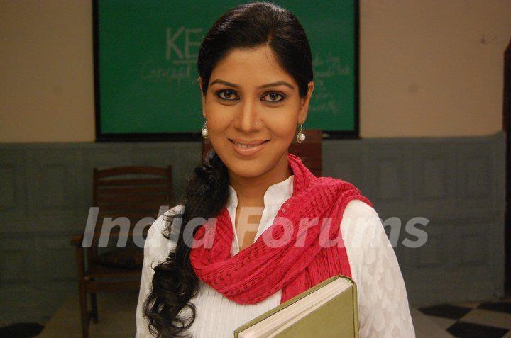 Saakshi Tanwar as Priya