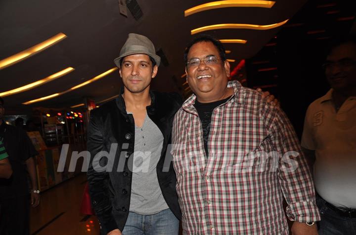 Satish Kaushik and Farhan Akhtar at premiere of movie 'Bubble Gum'