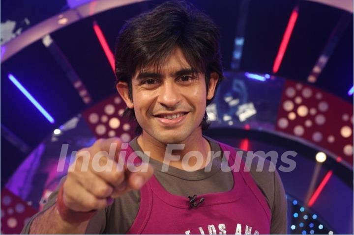 Hussain Kuwajerwala at Shabaash India set