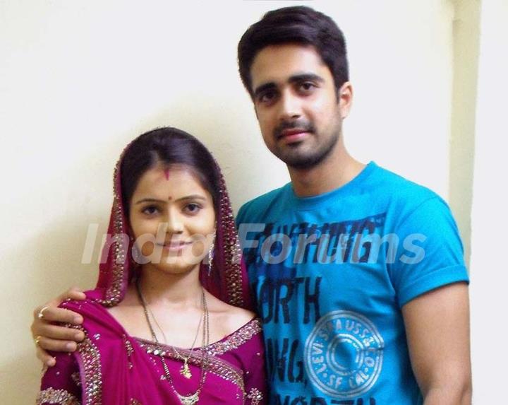 Rubina & Avinash as Radhika & Dev