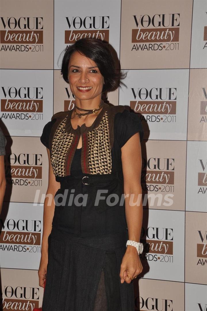 Guest at 'VOGUE Beauty Awards 2011' ceremony