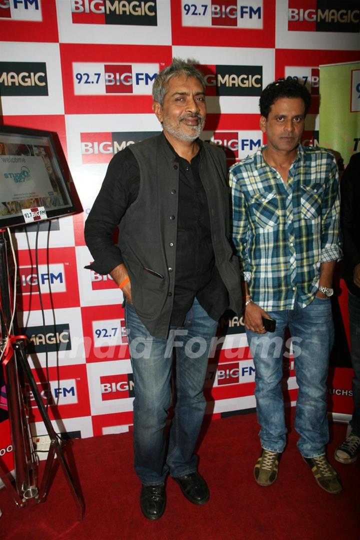 Prakash Jha and Manoj Bajpai at Aarakshan promotional event at Big FM