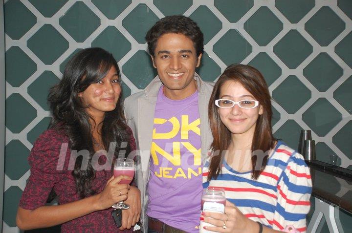 Gaurav Khanna with Priyal Gor on his b'day party