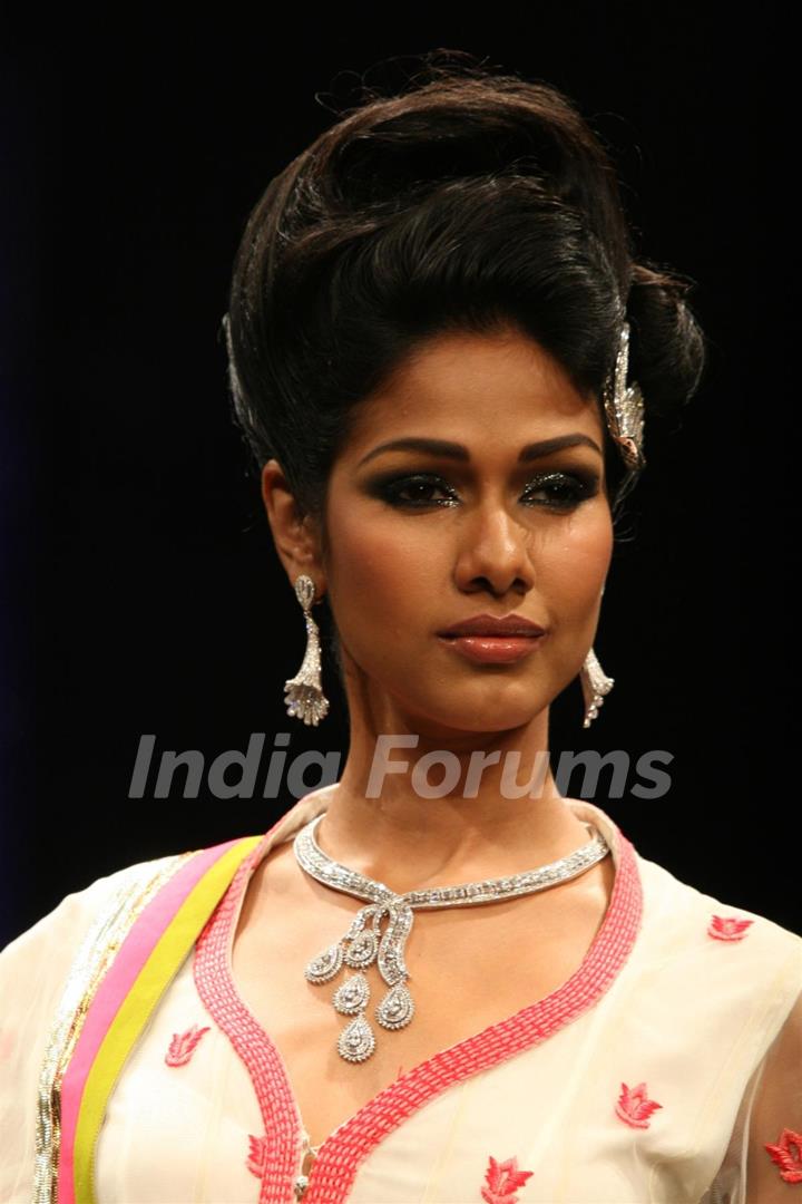 India International Jewellery Week (IIJW) 2011 Finale Show